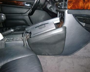 KUDA Phone consoles fit for BMW 7er E32 V8 Mobilia / artificial leather black