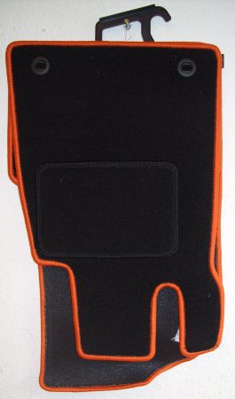 Floor mats 4 pcs. black/orange outline Mini R55 Clubmann