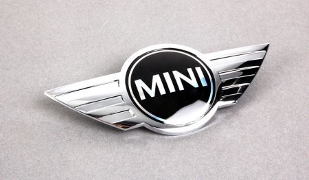 MINI Emblem front Mini R50 R52