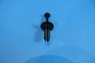 Expanding rivet BMW E30 E36 E38 E39 E46 E53 E60