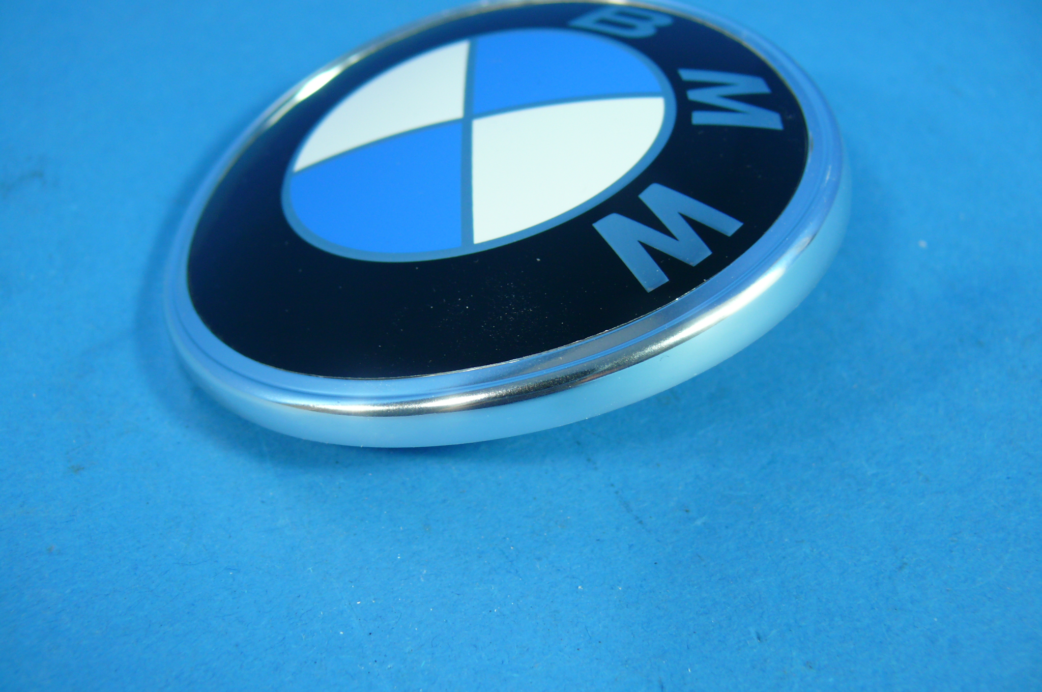 FMW Tuning & Autoteile - BMW-Emblem Kofferraum/Heckklappe BMW E30/E28/Z3  M-Roadster (51141872969) 