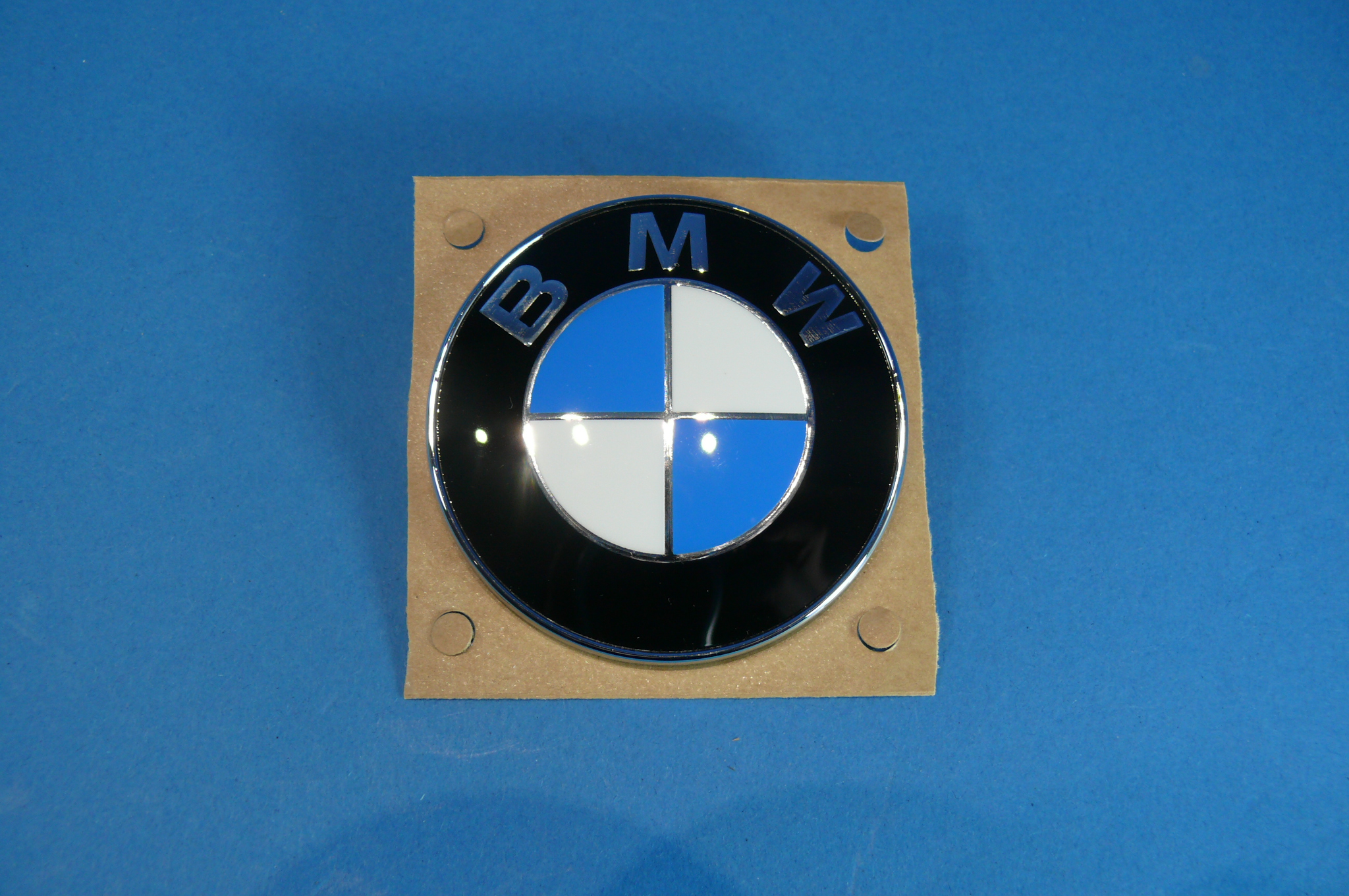 FMW Tuning & Autoteile - BMW-Emblem Kofferraum (58mm) BMW 3er E36 Touring/Cabrio  (51148164924) 