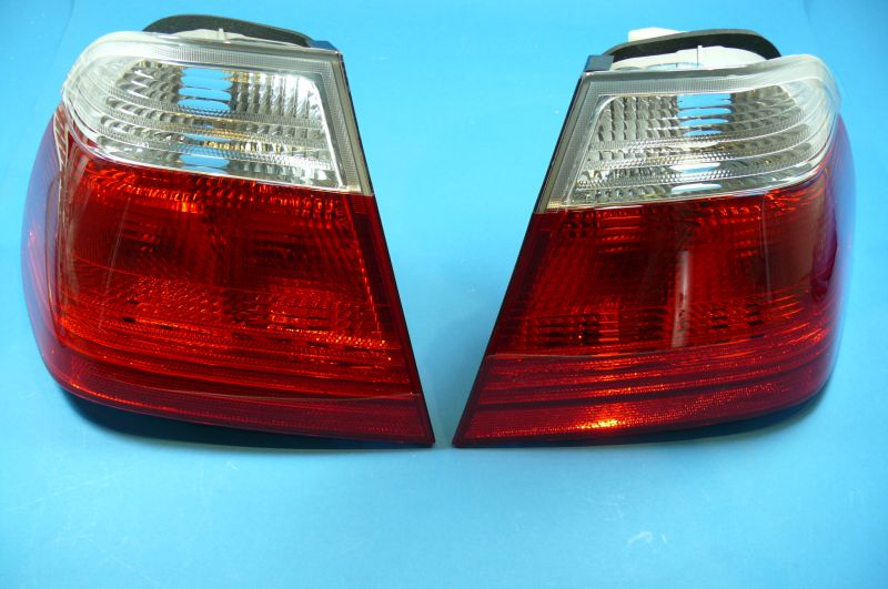 Rückleuchten rot/weiß (OE Qualität) BMW E46 Limousine bis 09/01