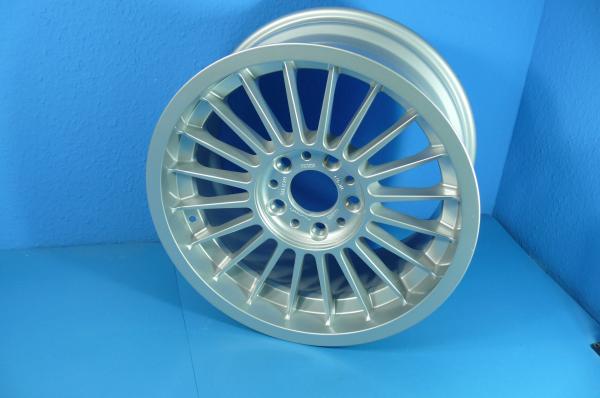 ALPINA Wheel  9 x 17“ LM-Felge 9 x 17“ with valve outside