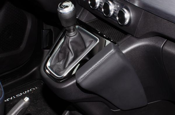 KUDA Telefonkonsole passend für Renault Kangoo ab 2021 / Nissan Townstar Kunstleder schwarz