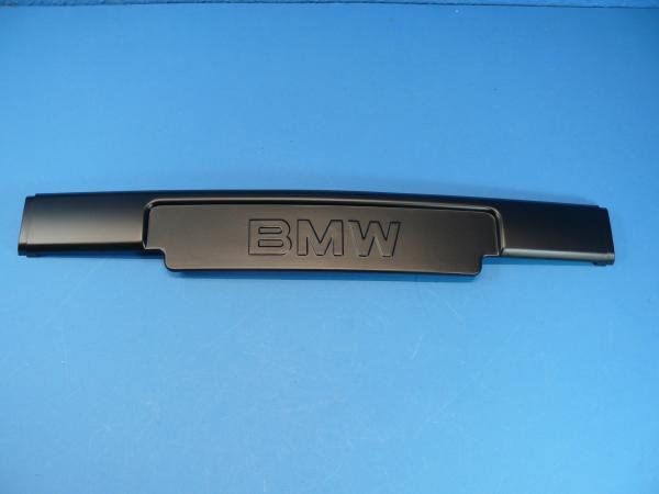 Abdeckung vorne mitte (M-Logo) BMW 5er E34