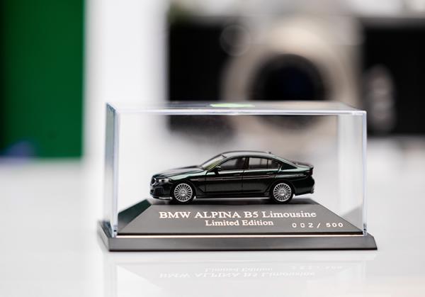 ALPINA Scale Model BMW ALPINA B5 Sedan (G30), Green, 1:87, Limited Edition