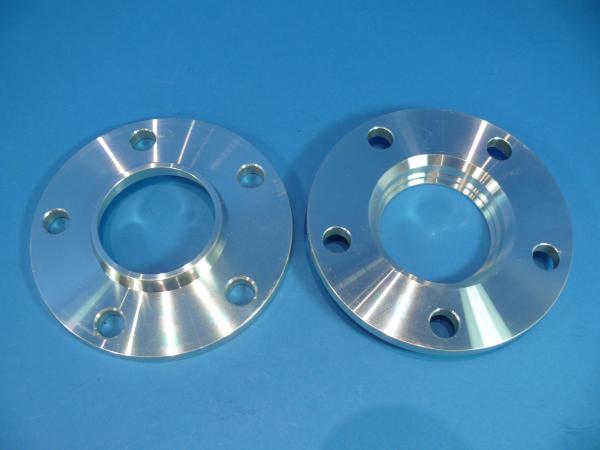 NOVUS Spurverbreiterung 20mm LK 5x120 passend für BMW / MINI mit ABE